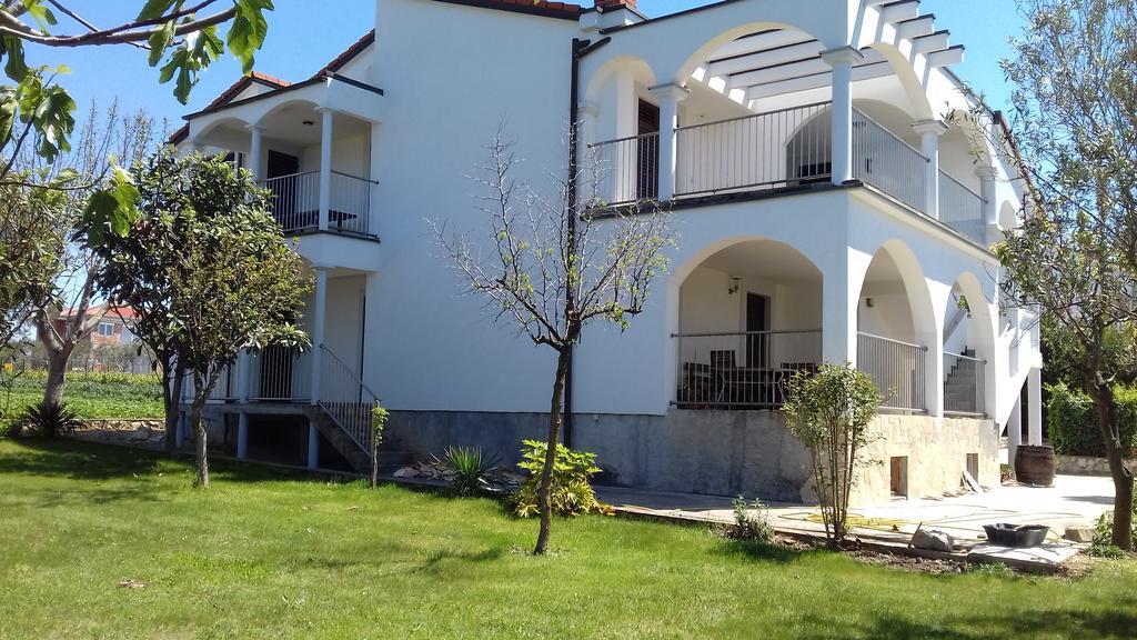 Apartments Pavlovic Ninski Stanovi Bagian luar foto